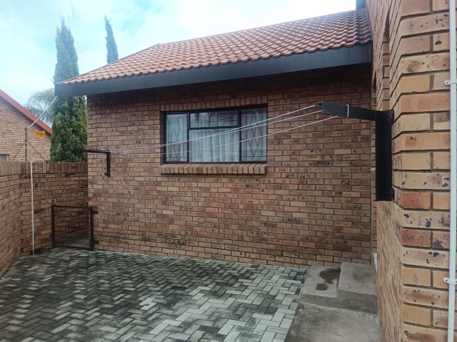 3 Bedroom Property for Sale in Hillcrest Northern Cape